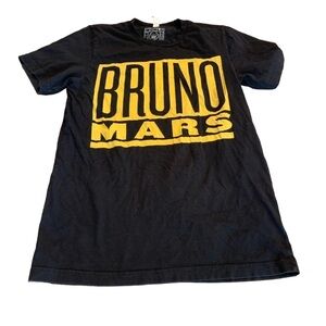 Bruno Mars 24K World Magic Tour Men’s T-Shirt Size Medium